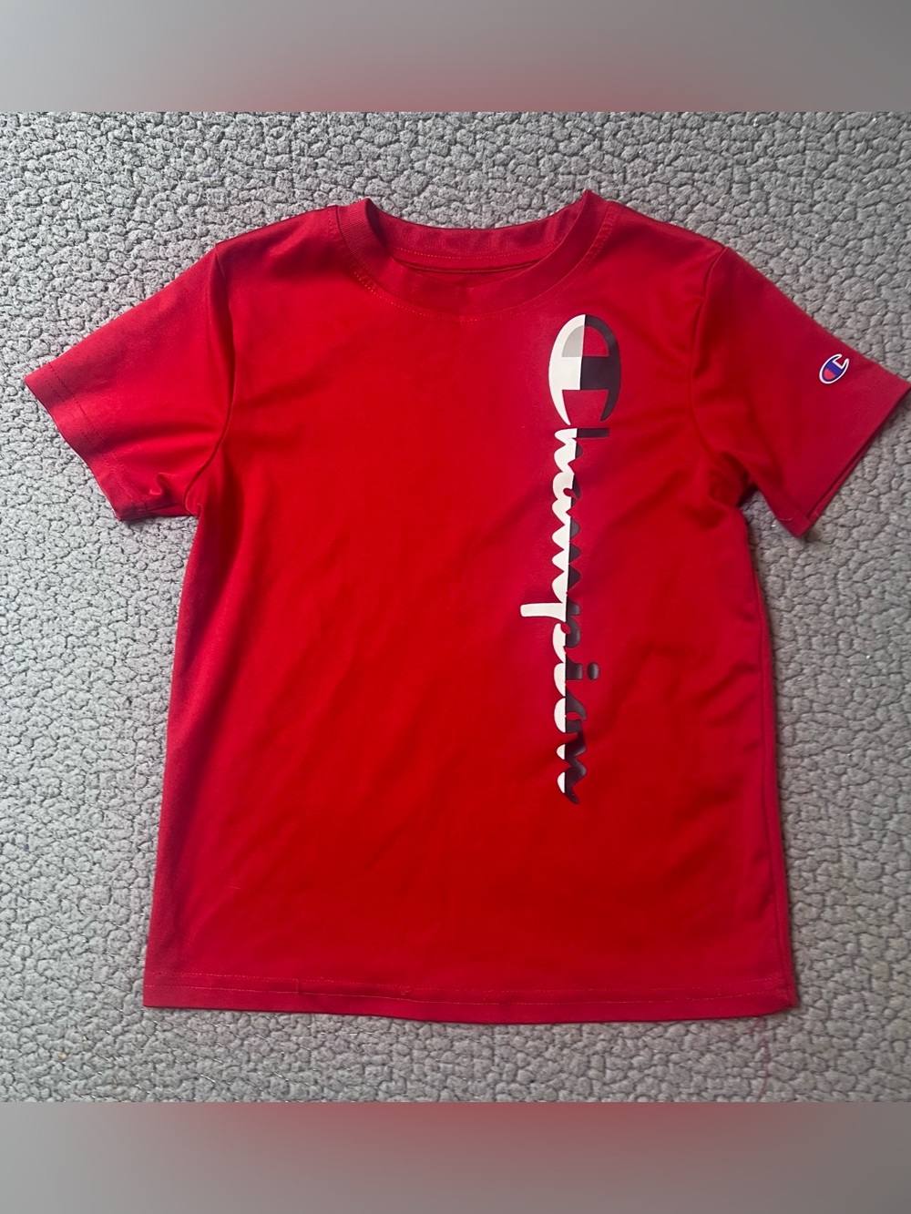Champion Boys 6/7 Red Short Sleeve Crew Neck Graphic Logo Tagless T-Shirt